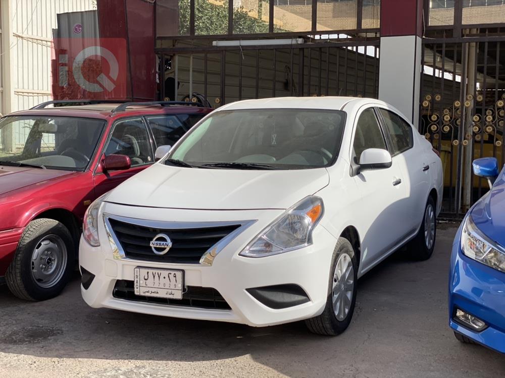 Nissan Versa